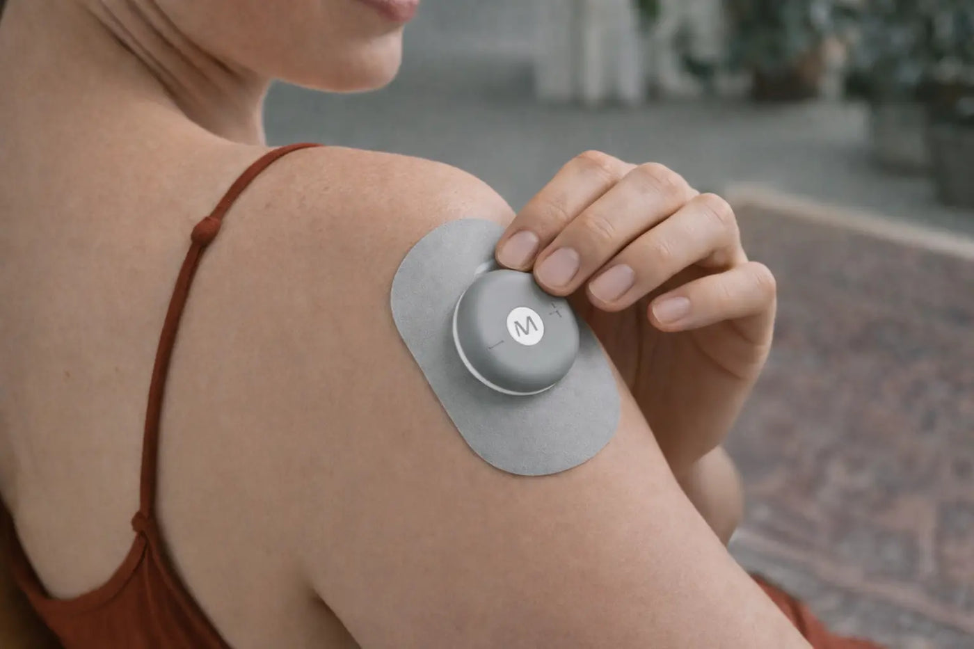 Stap 2 — Plaats de pleister op de huid